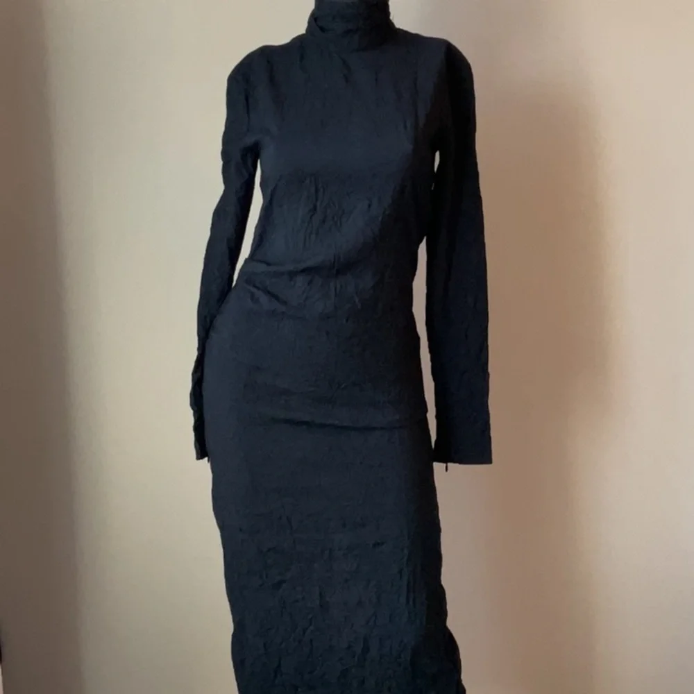 Zara Crinkle Midi High Neck Dress - Picture 7 of 14